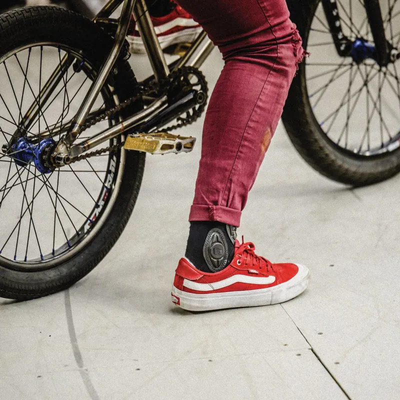 G-Form Pro-X Ankle Guards - Black 4 G-Form Pro-X Ankle Guards - Black - Image 2