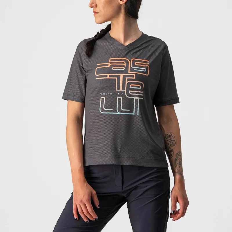 Castelli Trail Tech Women's Technical T-Shirt - Dark Grey 5 Castelli Trail Tech Women's Technical T-Shirt - Dark Grey - Image 3