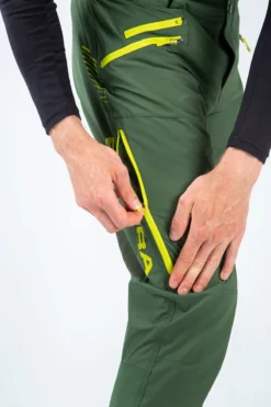 Endura SingleTrack II Men's Trail Trousers - Forest Green 17 Endura SingleTrack II Men's Trail Trousers - Forest Green -Castelli Store E8110GF 3