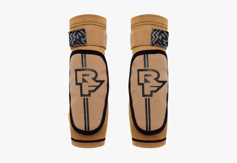 Race Face Indy Elbow Guard - Loam 5 Race Face Indy Elbow Guard - Loam - Image 3