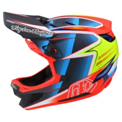 Troy Lee Designs D4 Carbon MIPS Full Face Helmet - Lines Black/Grey -Castelli Store TLD B22S D4CF LINES BLKRED 01 2000x