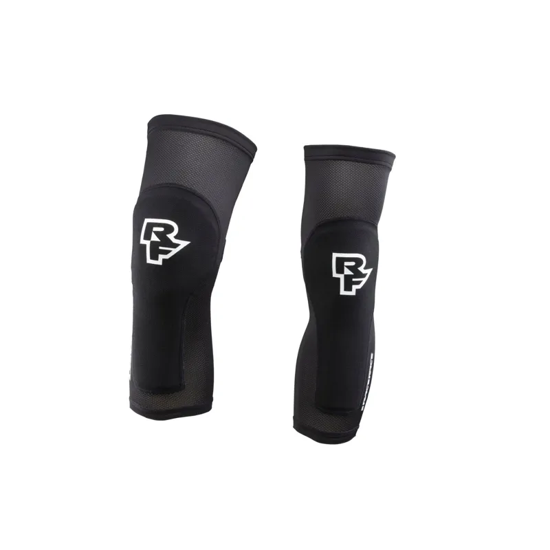 Race Face Charge Knee Guards - Stealth 3 Race Face Charge Knee Guards - Stealth