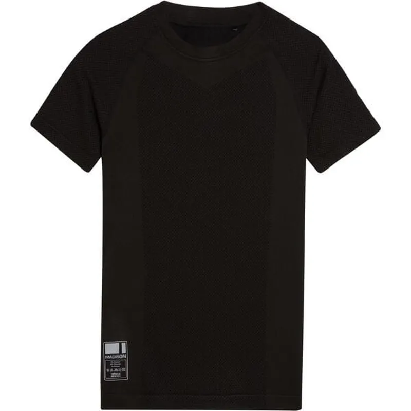 Madison Isoler Mesh Short Sleeve Men's Base Layer - Black 5 Madison Isoler Mesh Short Sleeve Men's Base Layer - Black - Image 3