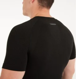Madison Isoler Mesh Short Sleeve Men's Base Layer - Black 9 Madison Isoler Mesh Short Sleeve Men's Base Layer - Black -Castelli Store VARCLA700BLK 3